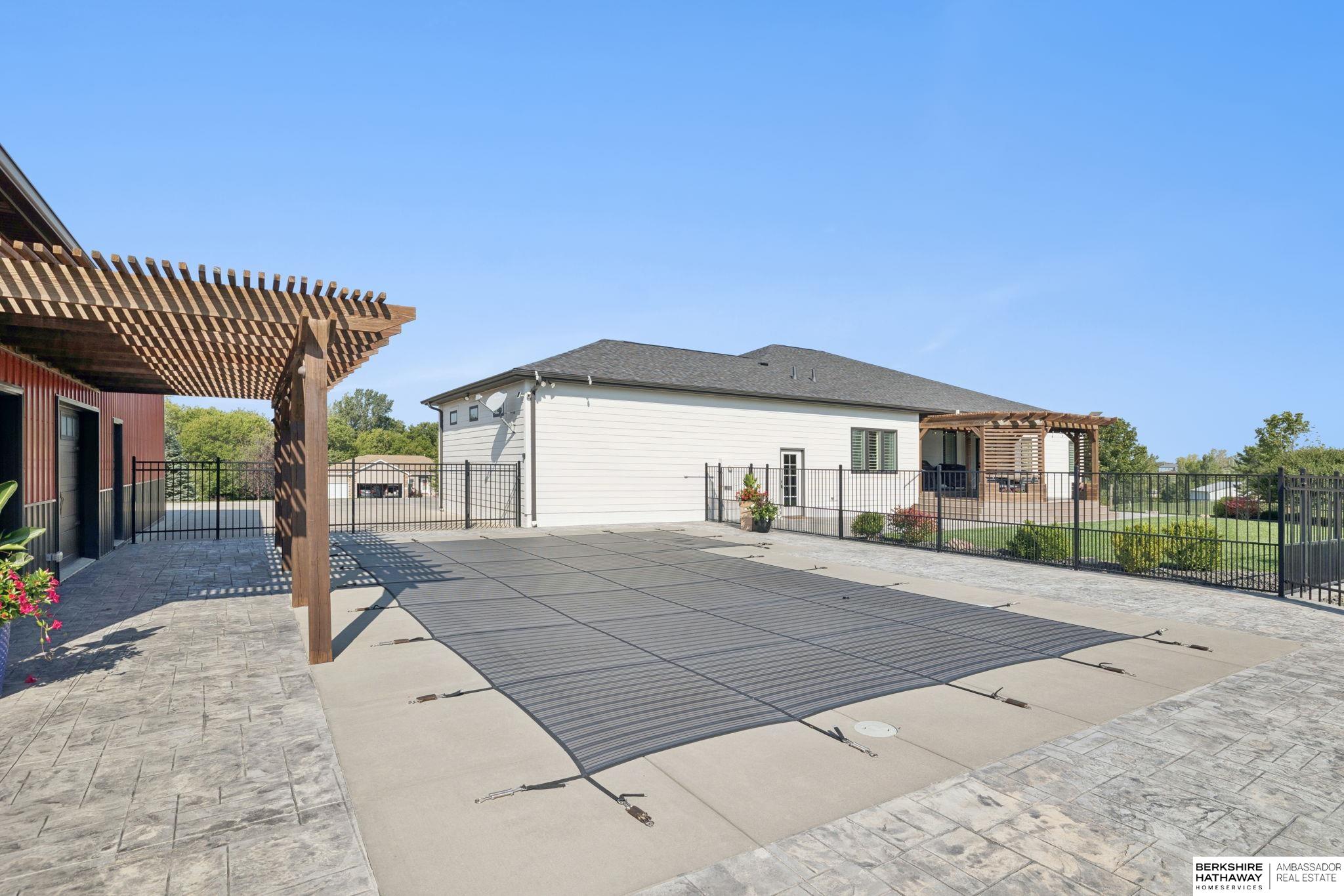 Eagle, Nebraska 68347, United States, 5 Bedrooms Bedrooms, ,3 BathroomsBathrooms,Residential,Active,217111