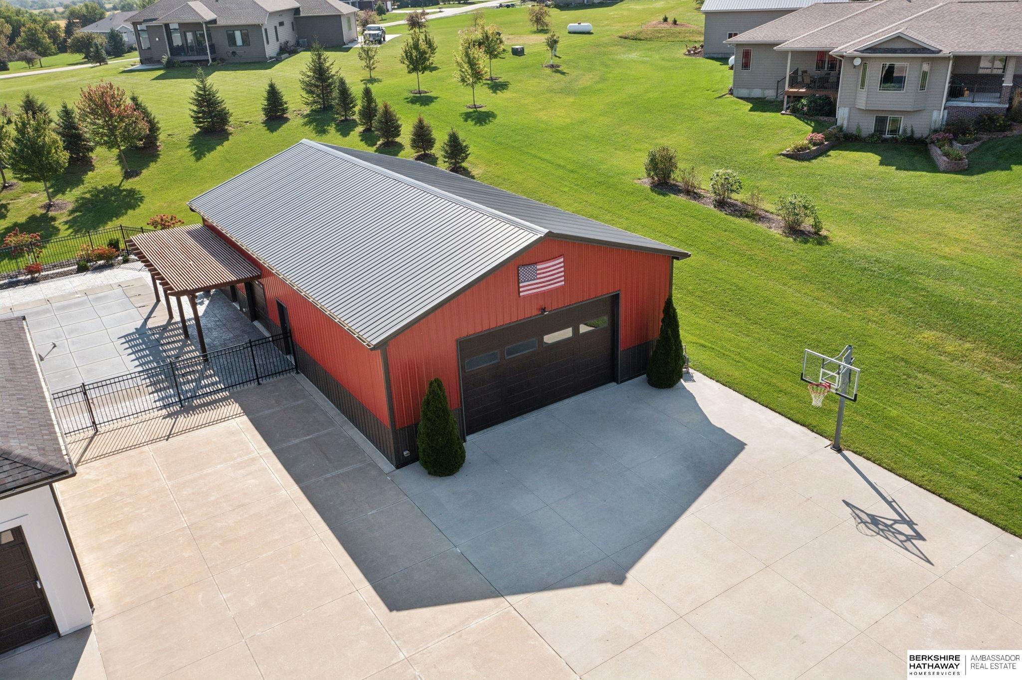 Eagle, Nebraska 68347, United States, 5 Bedrooms Bedrooms, ,3 BathroomsBathrooms,Residential,Active,217111