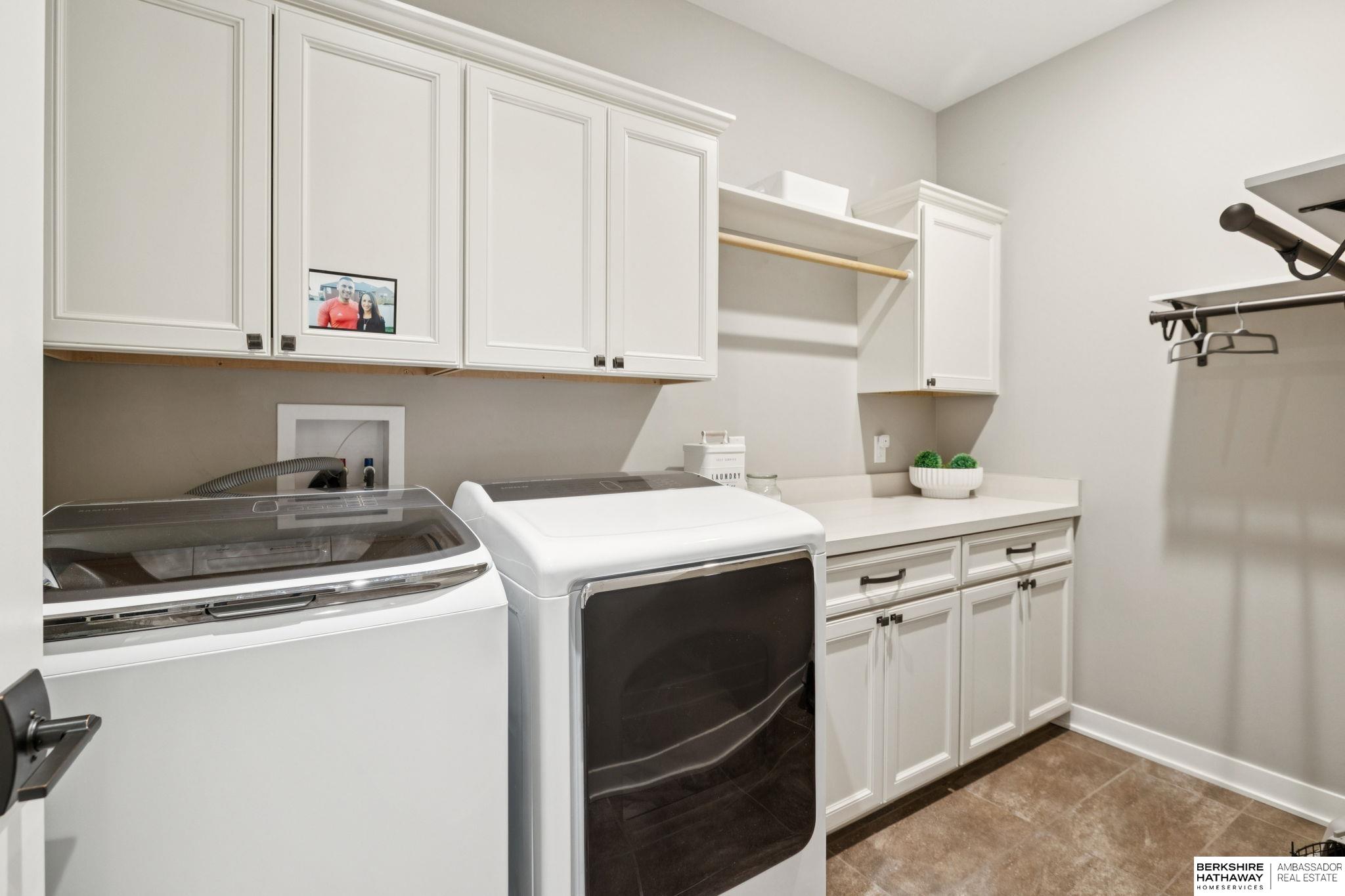 Eagle, Nebraska 68347, United States, 5 Bedrooms Bedrooms, ,3 BathroomsBathrooms,Residential,Active,217111