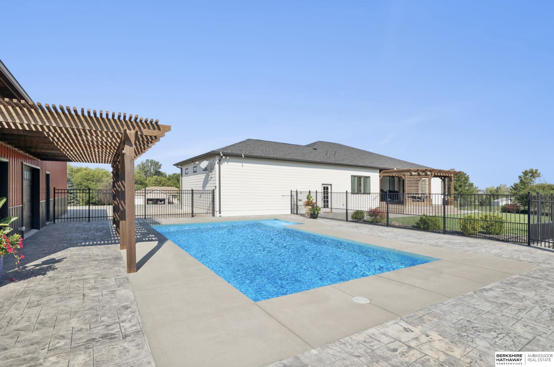 Eagle, Nebraska 68347, United States, 5 Bedrooms Bedrooms, ,3 BathroomsBathrooms,Residential,Active,217111