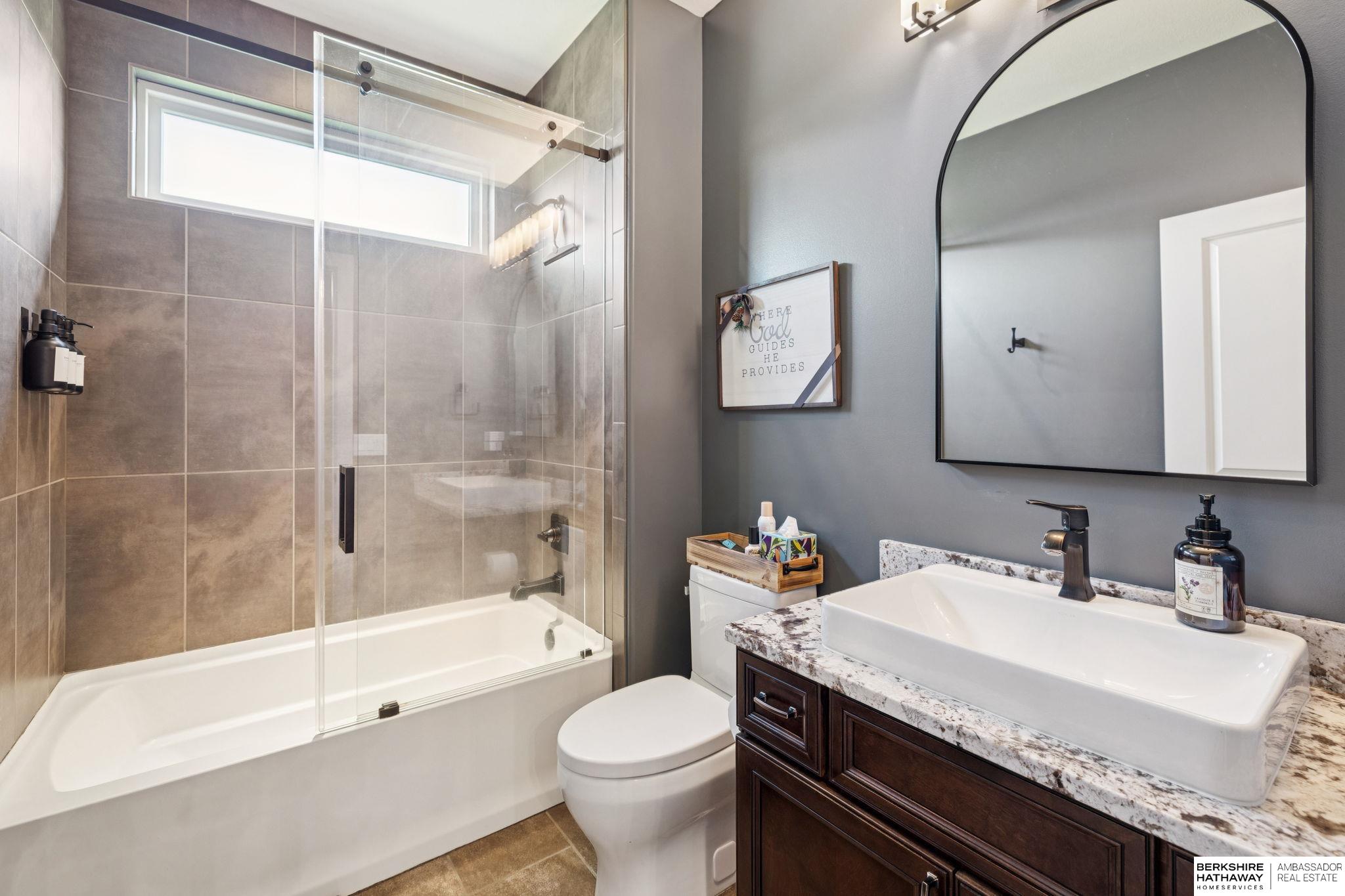 Eagle, Nebraska 68347, United States, 5 Bedrooms Bedrooms, ,3 BathroomsBathrooms,Residential,Active,217111