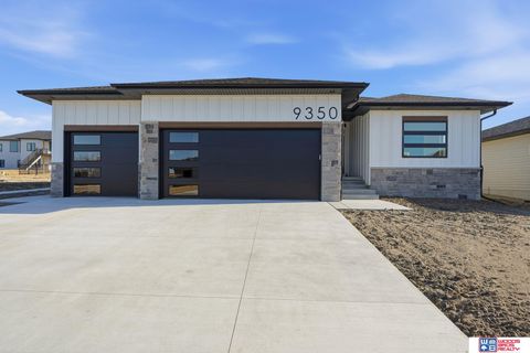 Photo of 9350 S 86th Street, Lincoln, NE 68526 (MLS # 22602310)