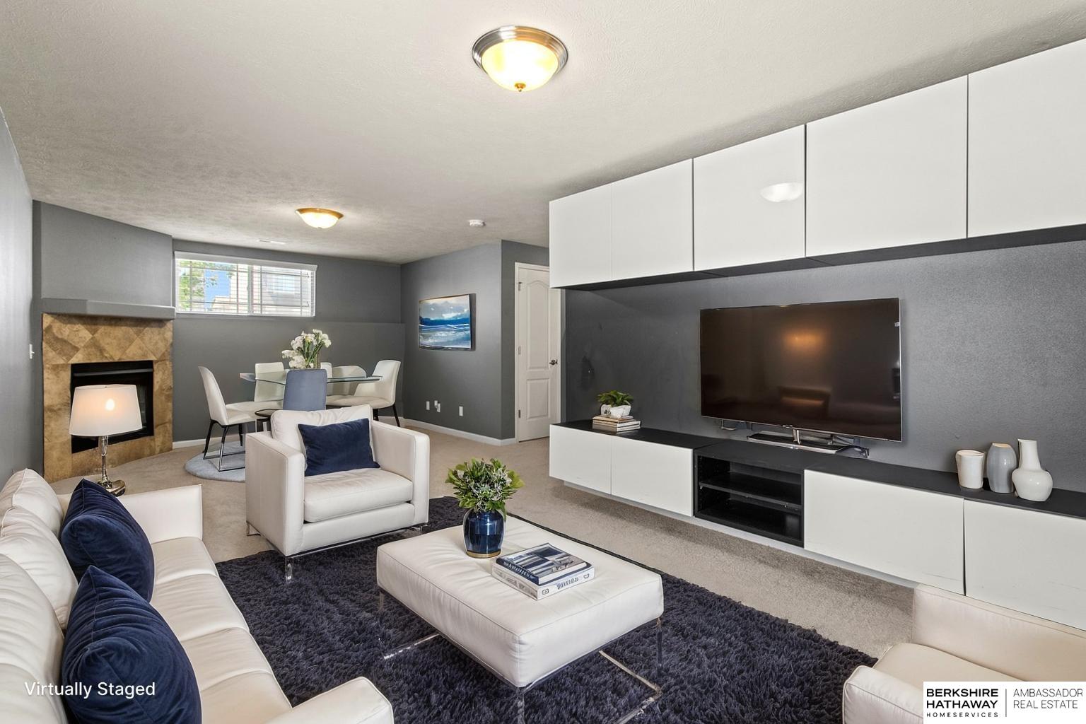 Omaha, Nebraska 68122, United States, 3 Bedrooms Bedrooms, ,2 BathroomsBathrooms,Residential,Pending,183344