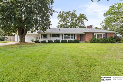 1802 S 76th Ave – Investment Home