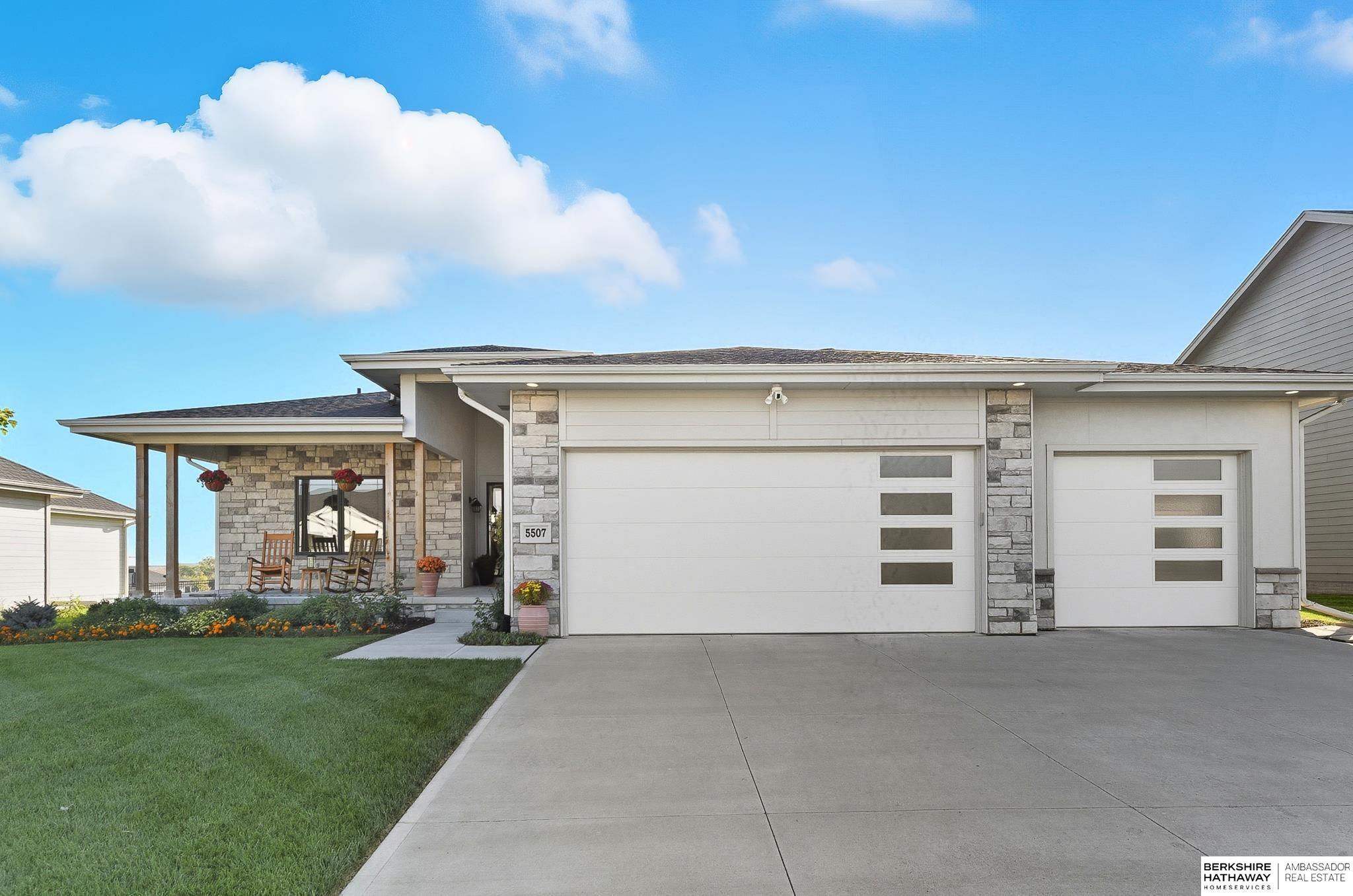 Elkhorn, Nebraska 68022, United States, 5 Bedrooms Bedrooms, ,3 BathroomsBathrooms,Residential,Active,220780