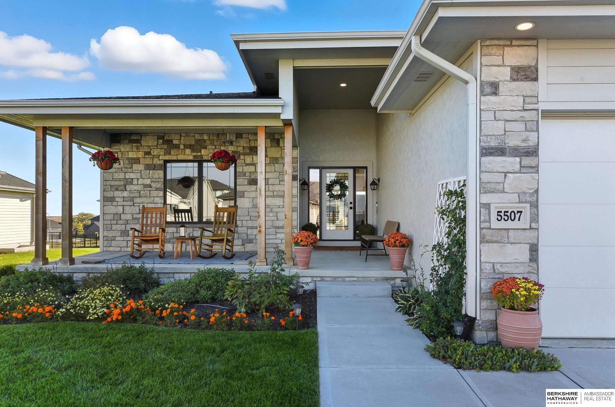 Elkhorn, Nebraska 68022, United States, 5 Bedrooms Bedrooms, ,3 BathroomsBathrooms,Residential,Active,220780