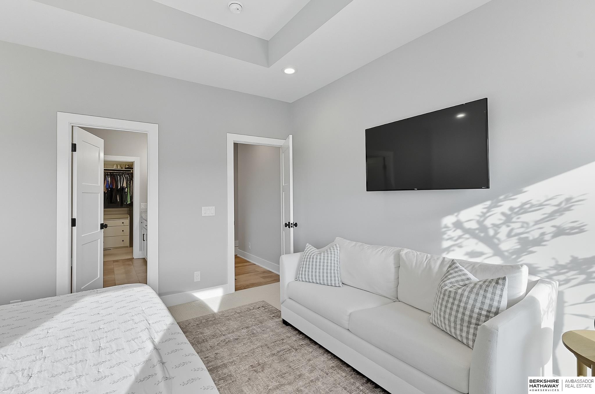 Elkhorn, Nebraska 68022, United States, 5 Bedrooms Bedrooms, ,3 BathroomsBathrooms,Residential,Active,220780