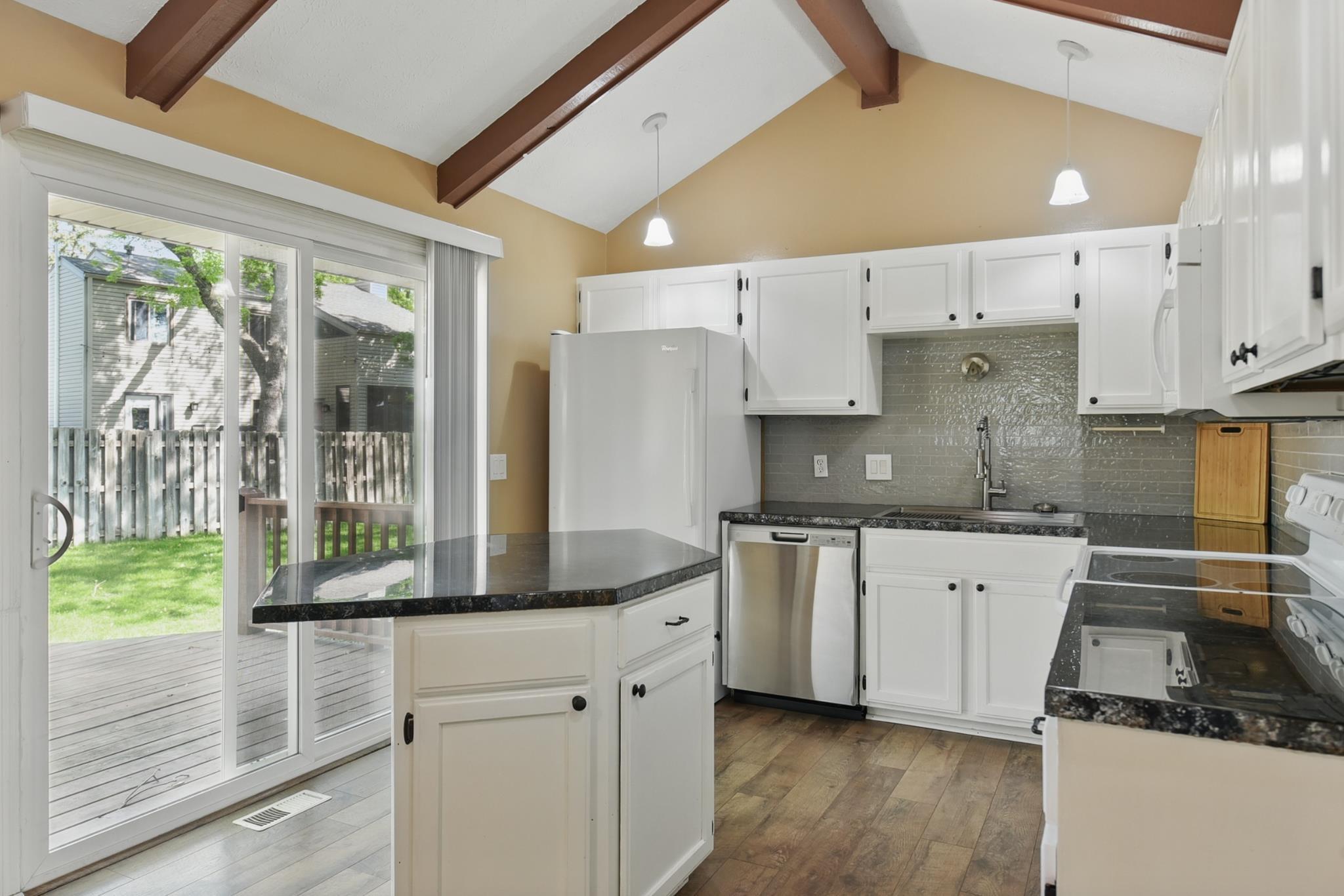 Omaha, Nebraska 68164, United States, 3 Bedrooms Bedrooms, ,2 BathroomsBathrooms,Residential,Active,126422