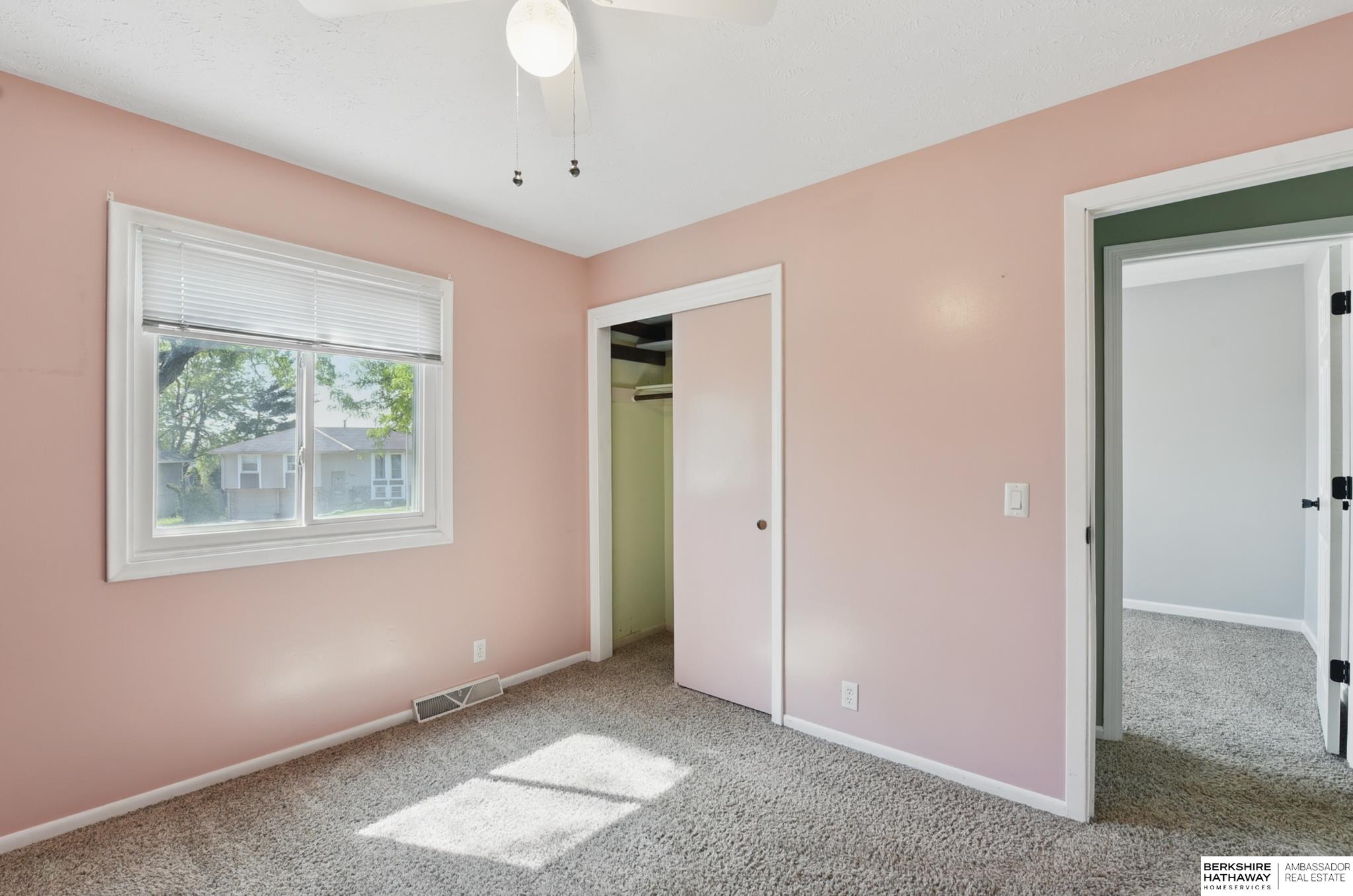 Omaha, Nebraska 68164, United States, 3 Bedrooms Bedrooms, ,2 BathroomsBathrooms,Residential,Active,126422