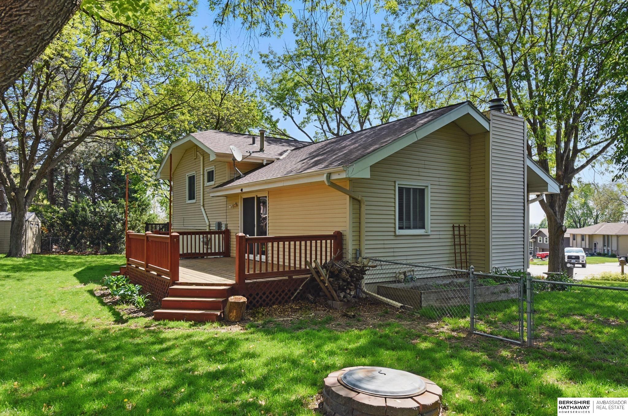 Omaha, Nebraska 68164, United States, 3 Bedrooms Bedrooms, ,2 BathroomsBathrooms,Residential,Active,126422