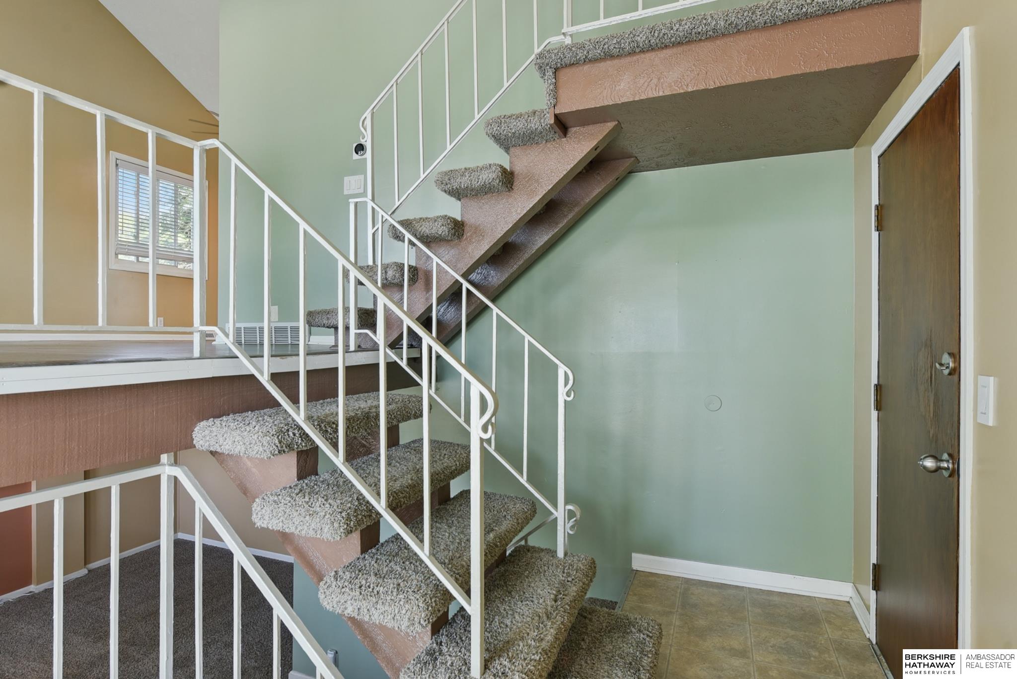 Omaha, Nebraska 68164, United States, 3 Bedrooms Bedrooms, ,2 BathroomsBathrooms,Residential,Active,126422