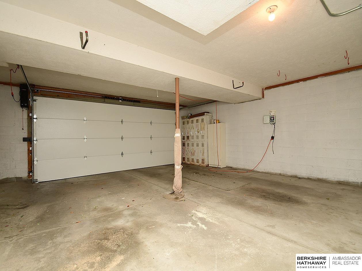 Omaha, Nebraska 68144, United States, 3 Bedrooms Bedrooms, ,2 BathroomsBathrooms,Residential,Active,154880