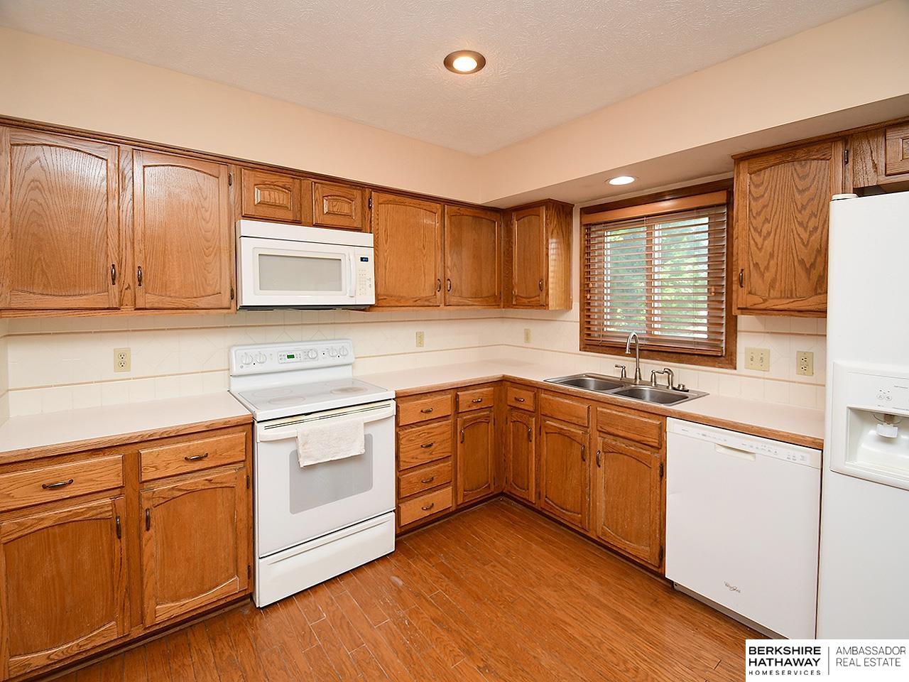 Omaha, Nebraska 68144, United States, 3 Bedrooms Bedrooms, ,2 BathroomsBathrooms,Residential,Active,154880