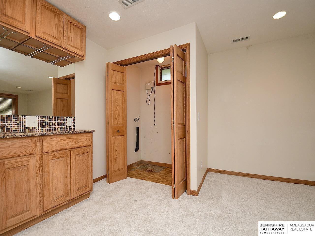 Omaha, Nebraska 68144, United States, 3 Bedrooms Bedrooms, ,2 BathroomsBathrooms,Residential,Active,154880