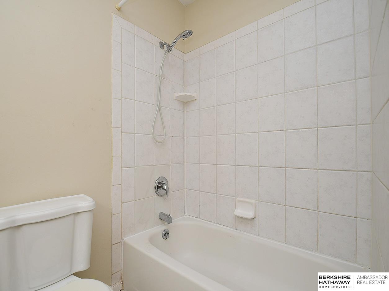 Omaha, Nebraska 68144, United States, 3 Bedrooms Bedrooms, ,2 BathroomsBathrooms,Residential,Active,154880