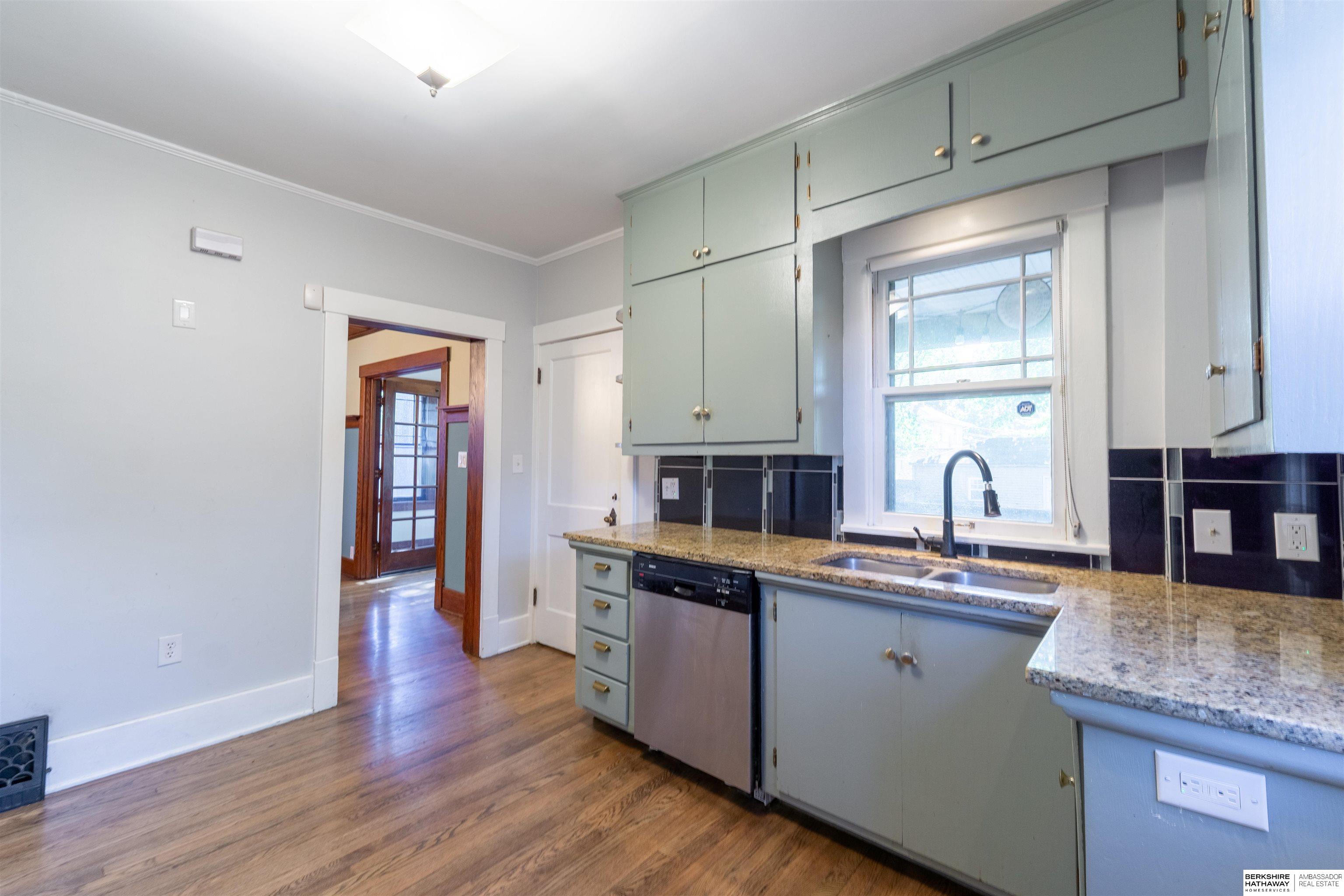 Omaha, Nebraska 68131, United States, 3 Bedrooms Bedrooms, ,2 BathroomsBathrooms,Residential,Active,232477