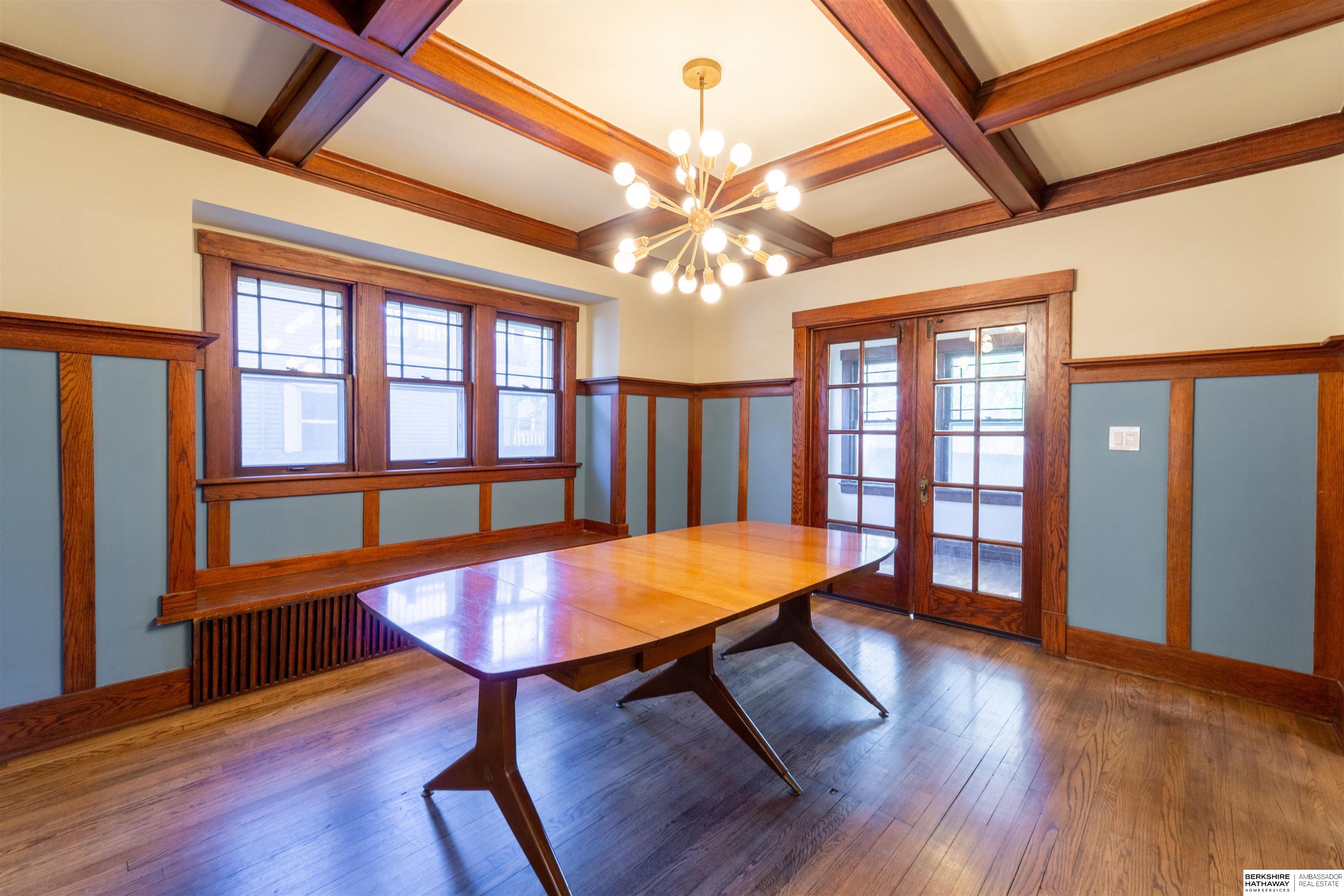 Omaha, Nebraska 68131, United States, 3 Bedrooms Bedrooms, ,2 BathroomsBathrooms,Residential,Active,232477