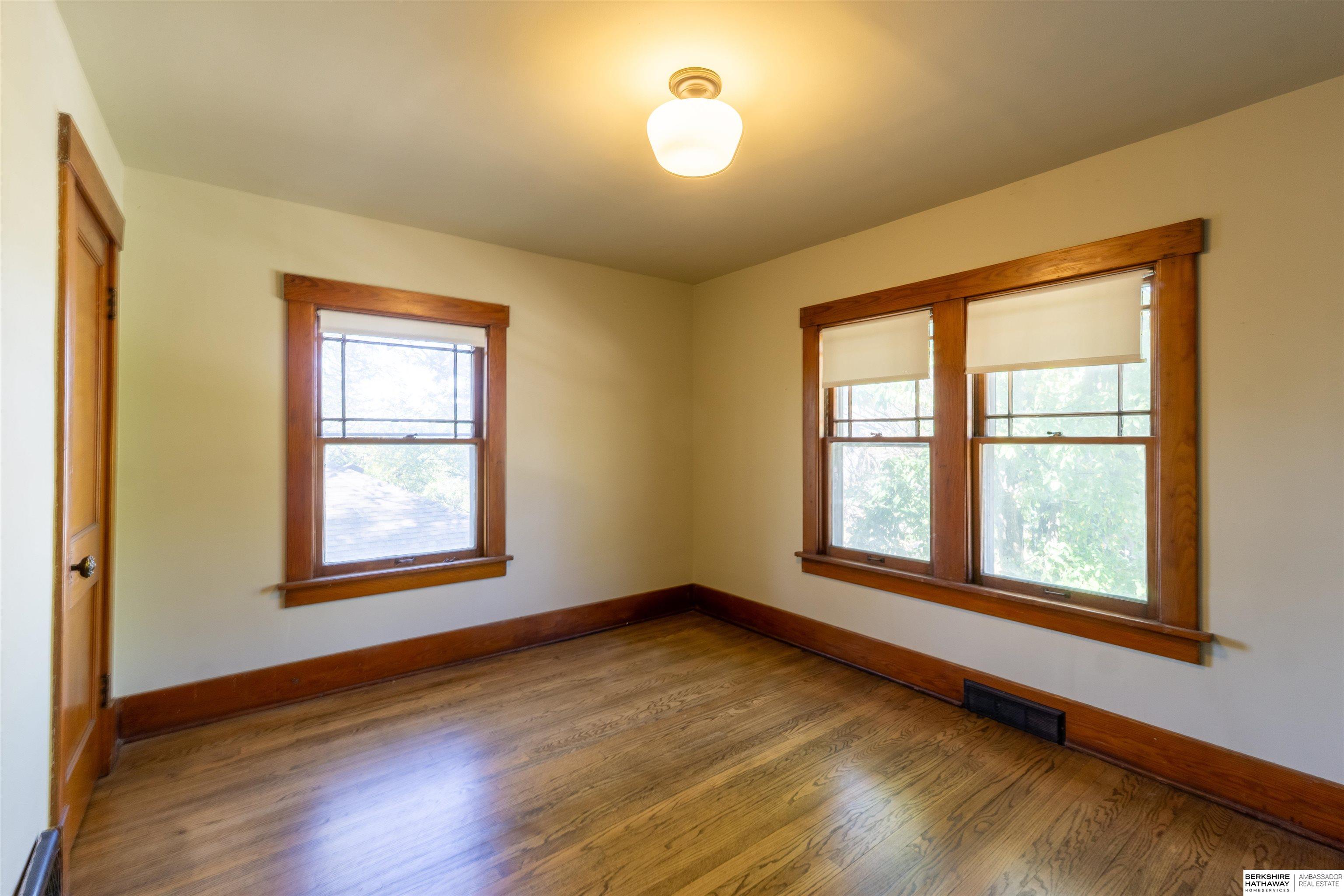 Omaha, Nebraska 68131, United States, 3 Bedrooms Bedrooms, ,2 BathroomsBathrooms,Residential,Active,232477