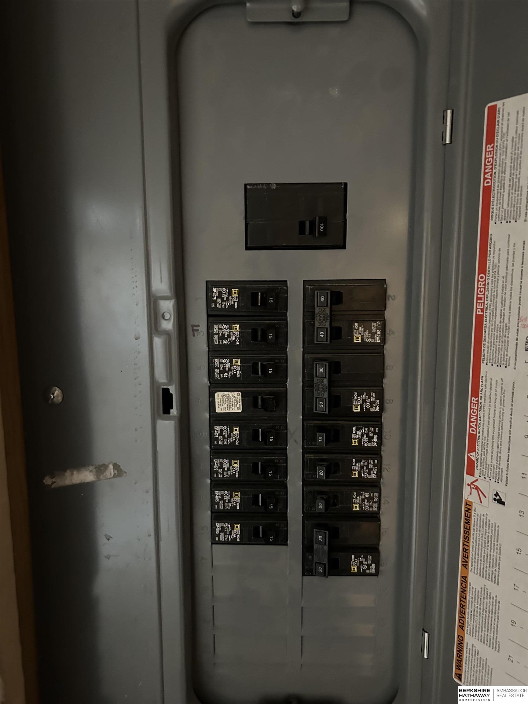 Omaha, Nebraska 68131, United States, 3 Bedrooms Bedrooms, ,2 BathroomsBathrooms,Residential,Active,232477