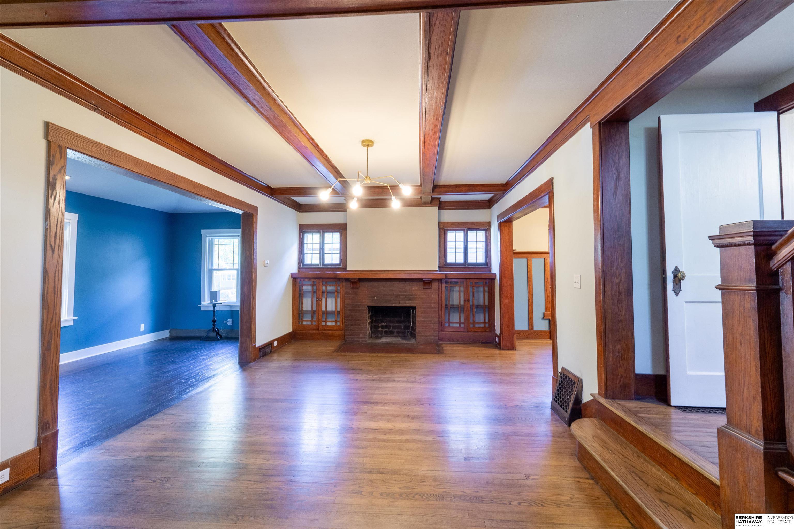 Omaha, Nebraska 68131, United States, 3 Bedrooms Bedrooms, ,2 BathroomsBathrooms,Residential,Active,232477