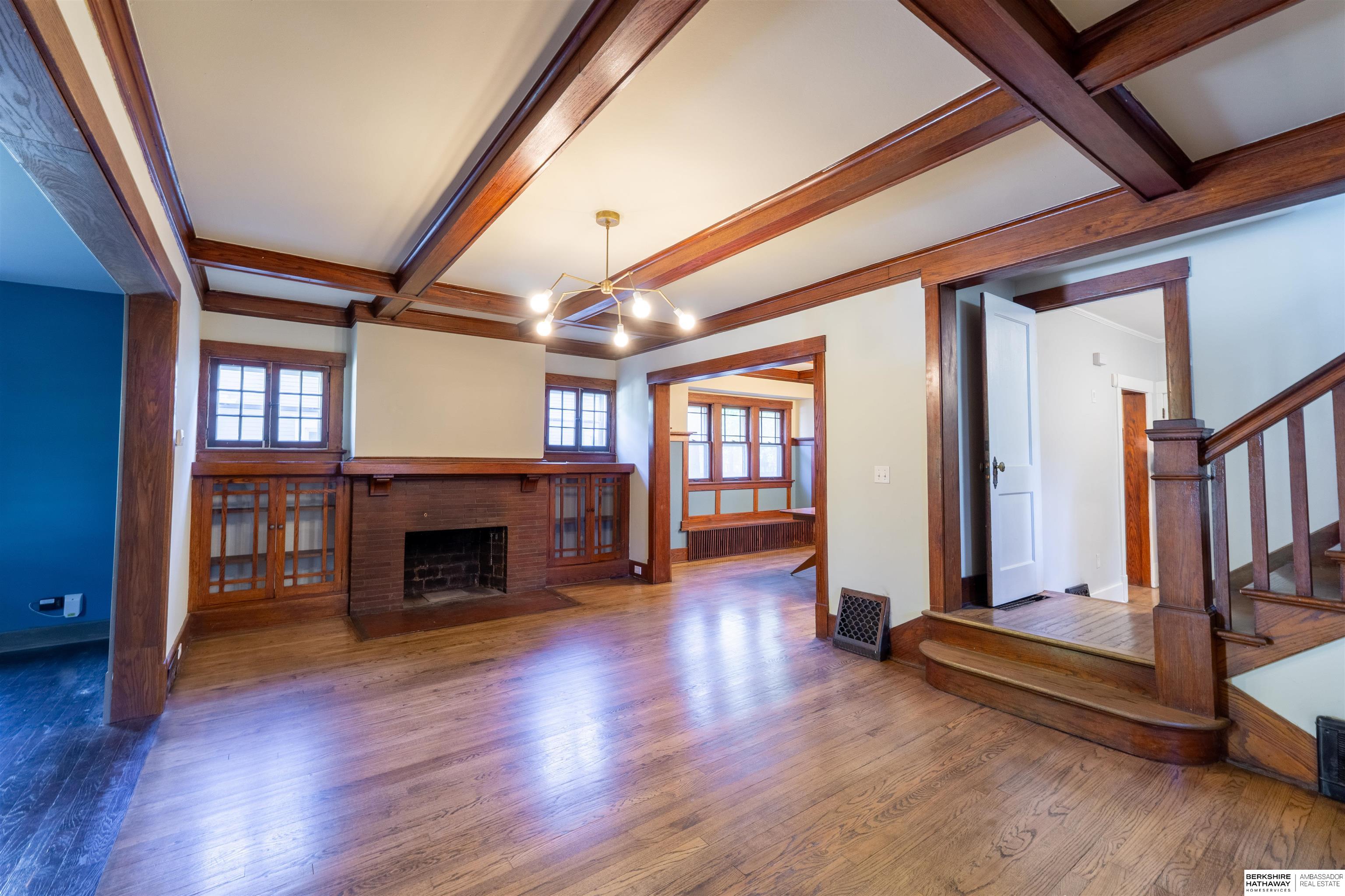 Omaha, Nebraska 68131, United States, 3 Bedrooms Bedrooms, ,2 BathroomsBathrooms,Residential,Active,232477