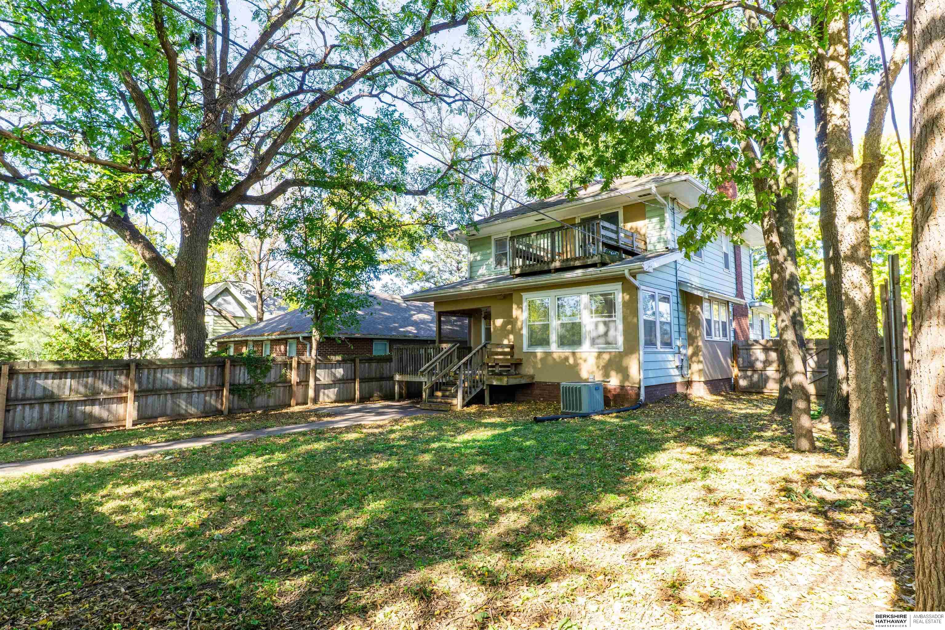 Omaha, Nebraska 68131, United States, 3 Bedrooms Bedrooms, ,2 BathroomsBathrooms,Residential,Active,232477