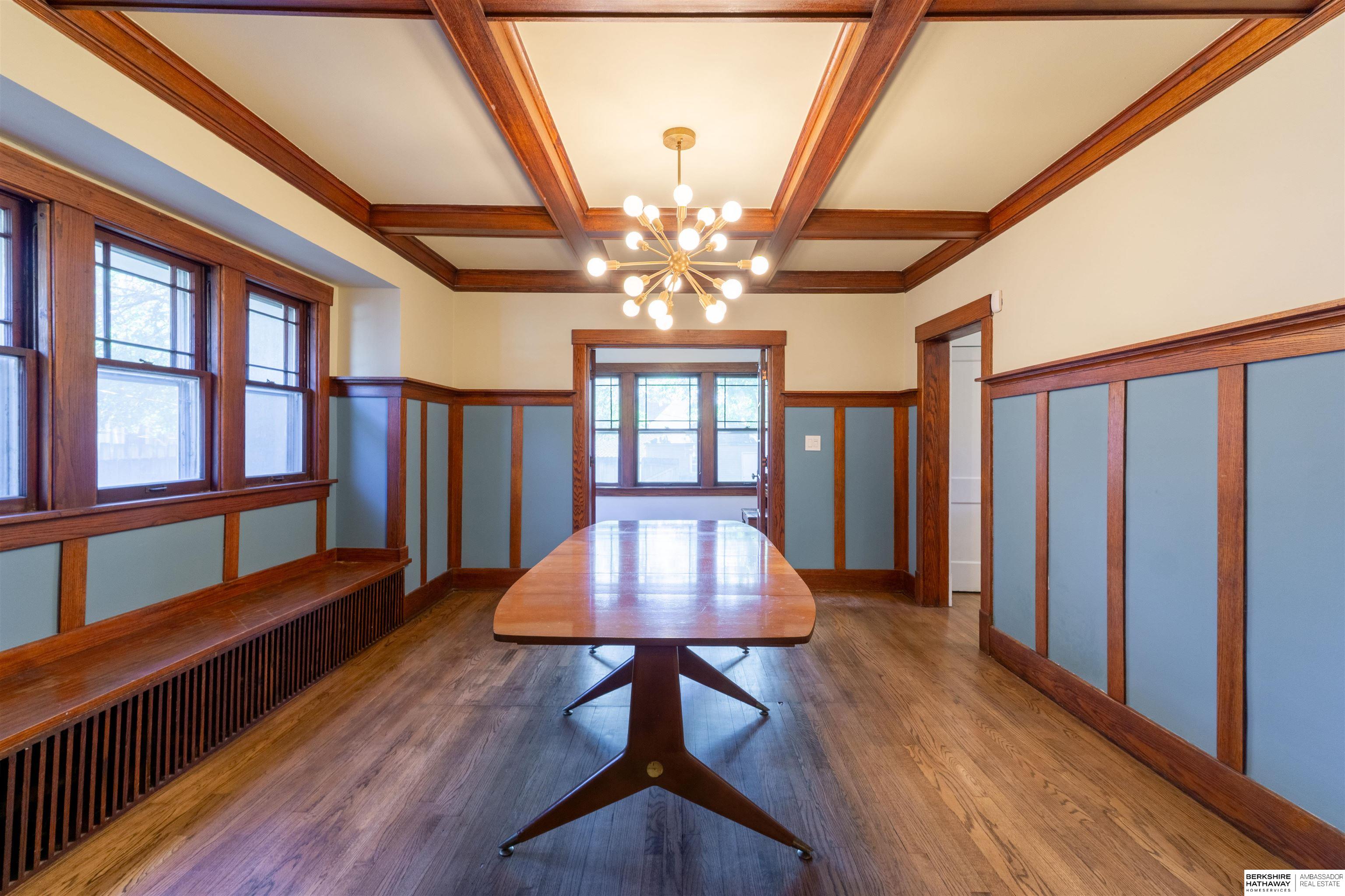 Omaha, Nebraska 68131, United States, 3 Bedrooms Bedrooms, ,2 BathroomsBathrooms,Residential,Active,232477