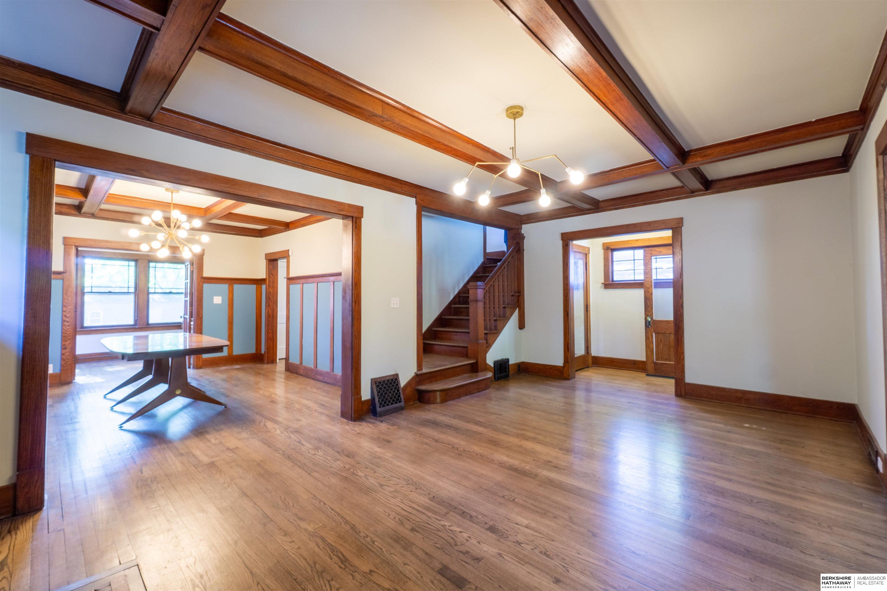 Omaha, Nebraska 68131, United States, 3 Bedrooms Bedrooms, ,2 BathroomsBathrooms,Residential,Active,232477