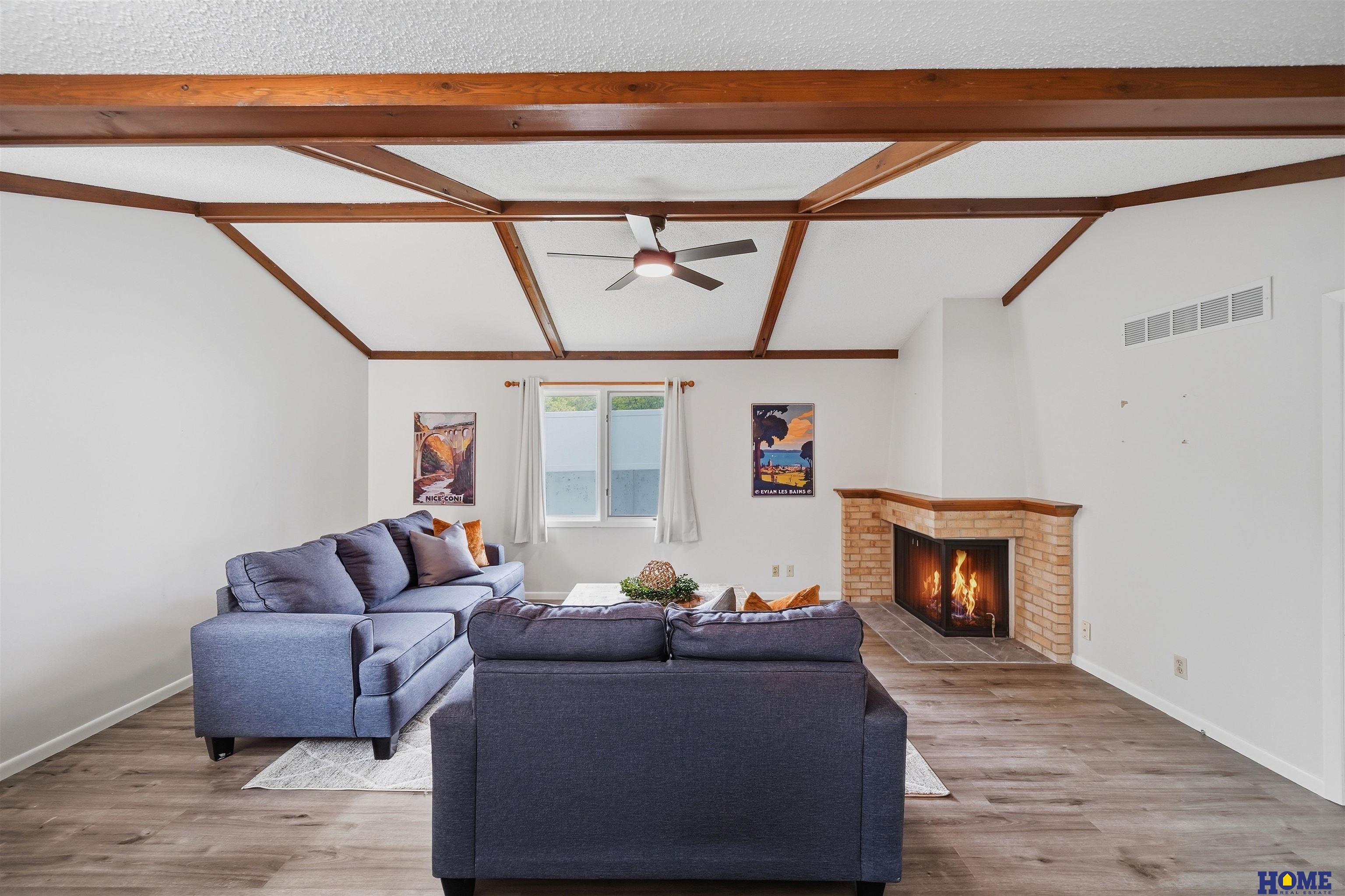 Photo 1 of 39 — 1811 Normandy Lane, Lincoln, NE 68512