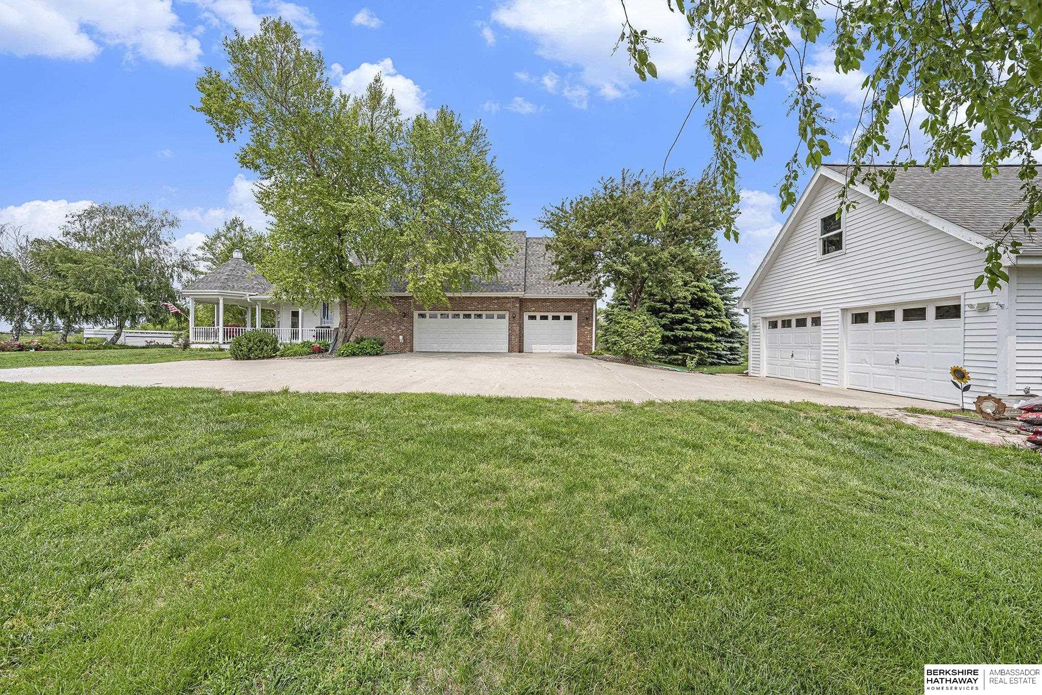 Tekamah, Nebraska 68061, United States, 4 Bedrooms Bedrooms, ,3 BathroomsBathrooms,Residential,Active,158119