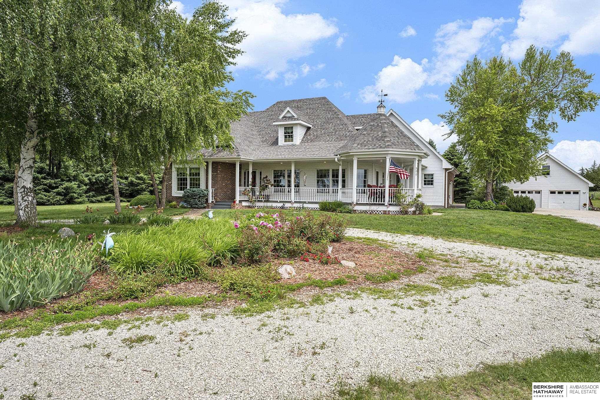 Tekamah, Nebraska 68061, United States, 4 Bedrooms Bedrooms, ,3 BathroomsBathrooms,Residential,Active,158119