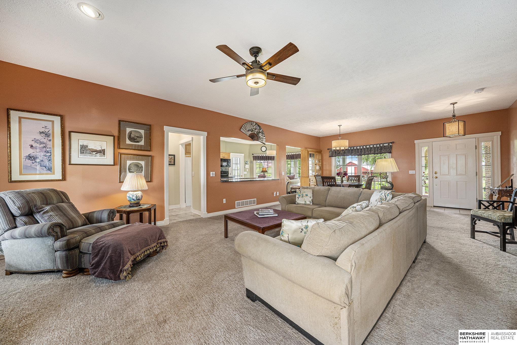 Tekamah, Nebraska 68061, United States, 4 Bedrooms Bedrooms, ,3 BathroomsBathrooms,Residential,Active,158119