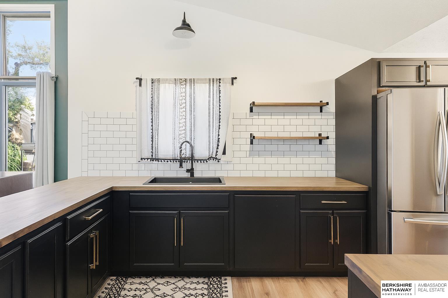 Omaha, Nebraska 68144, United States, 3 Bedrooms Bedrooms, ,2 BathroomsBathrooms,Residential,Active,235614