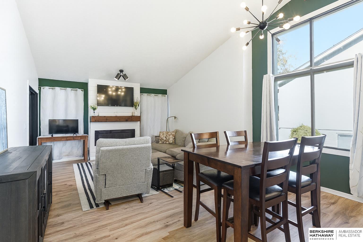 Omaha, Nebraska 68144, United States, 3 Bedrooms Bedrooms, ,2 BathroomsBathrooms,Residential,Active,235614