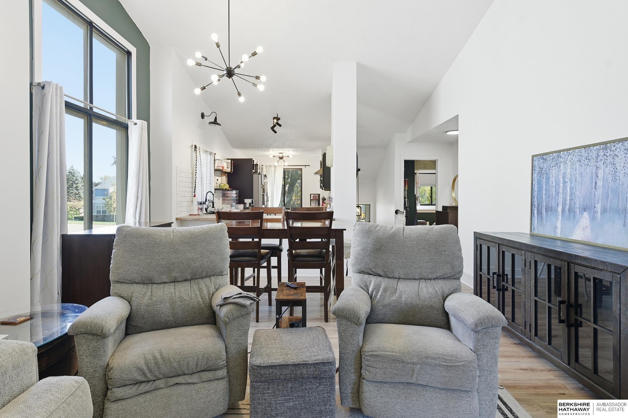 Omaha, Nebraska 68144, United States, 3 Bedrooms Bedrooms, ,2 BathroomsBathrooms,Residential,Active,235614