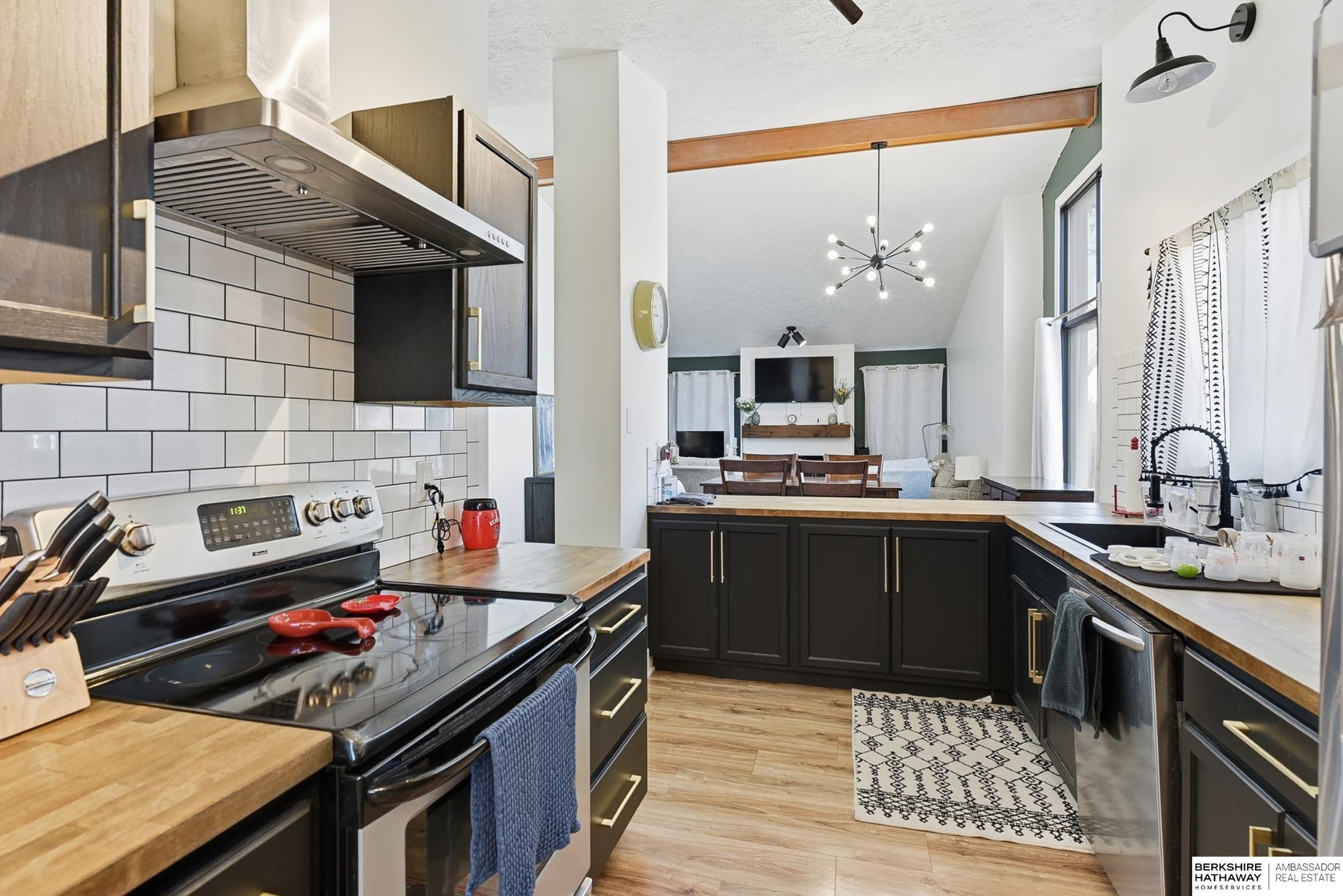 Omaha, Nebraska 68144, United States, 3 Bedrooms Bedrooms, ,2 BathroomsBathrooms,Residential,Active,235614