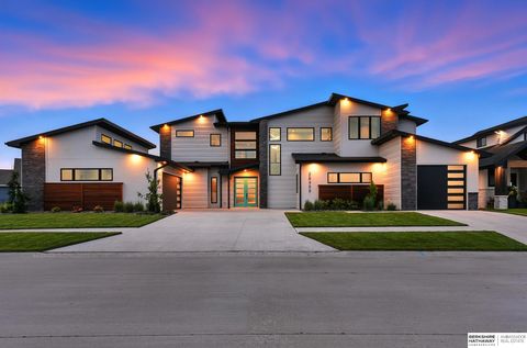 Photo of 28488 Laurel Circle, Valley, NE 68064 (MLS # 22525727)