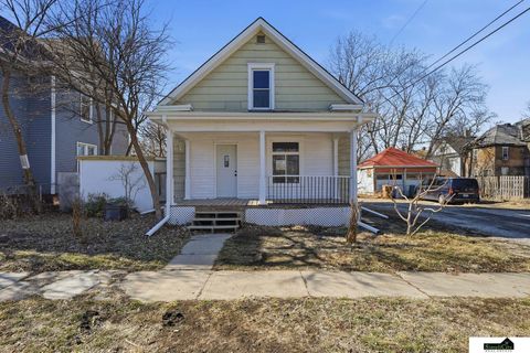 Photo of 331 N 31st Street, Lincoln, NE 68503 (MLS # 22607633)