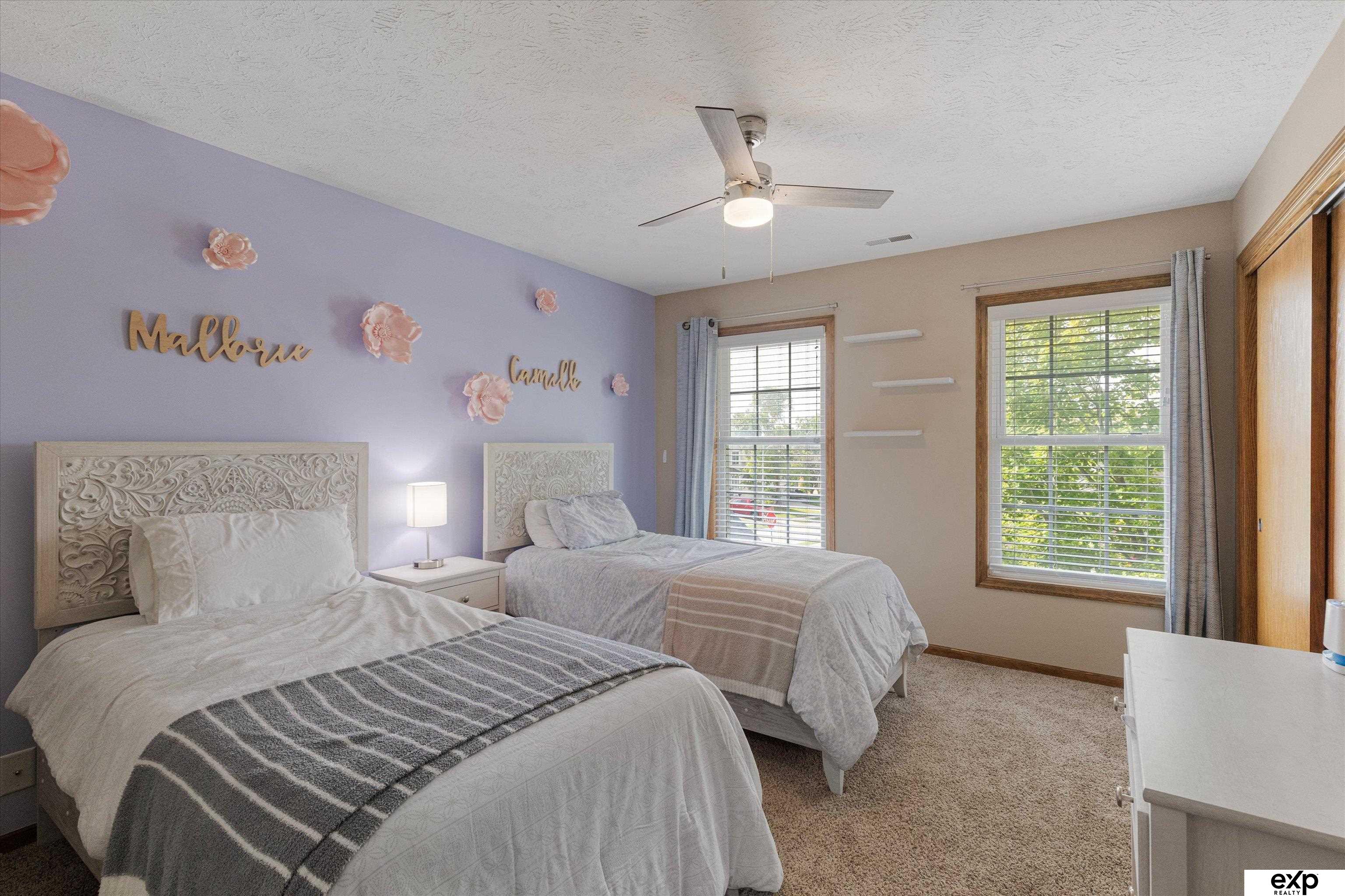 Omaha, Nebraska 68135, United States, 4 Bedrooms Bedrooms, ,3 BathroomsBathrooms,Residential,Pending,156288