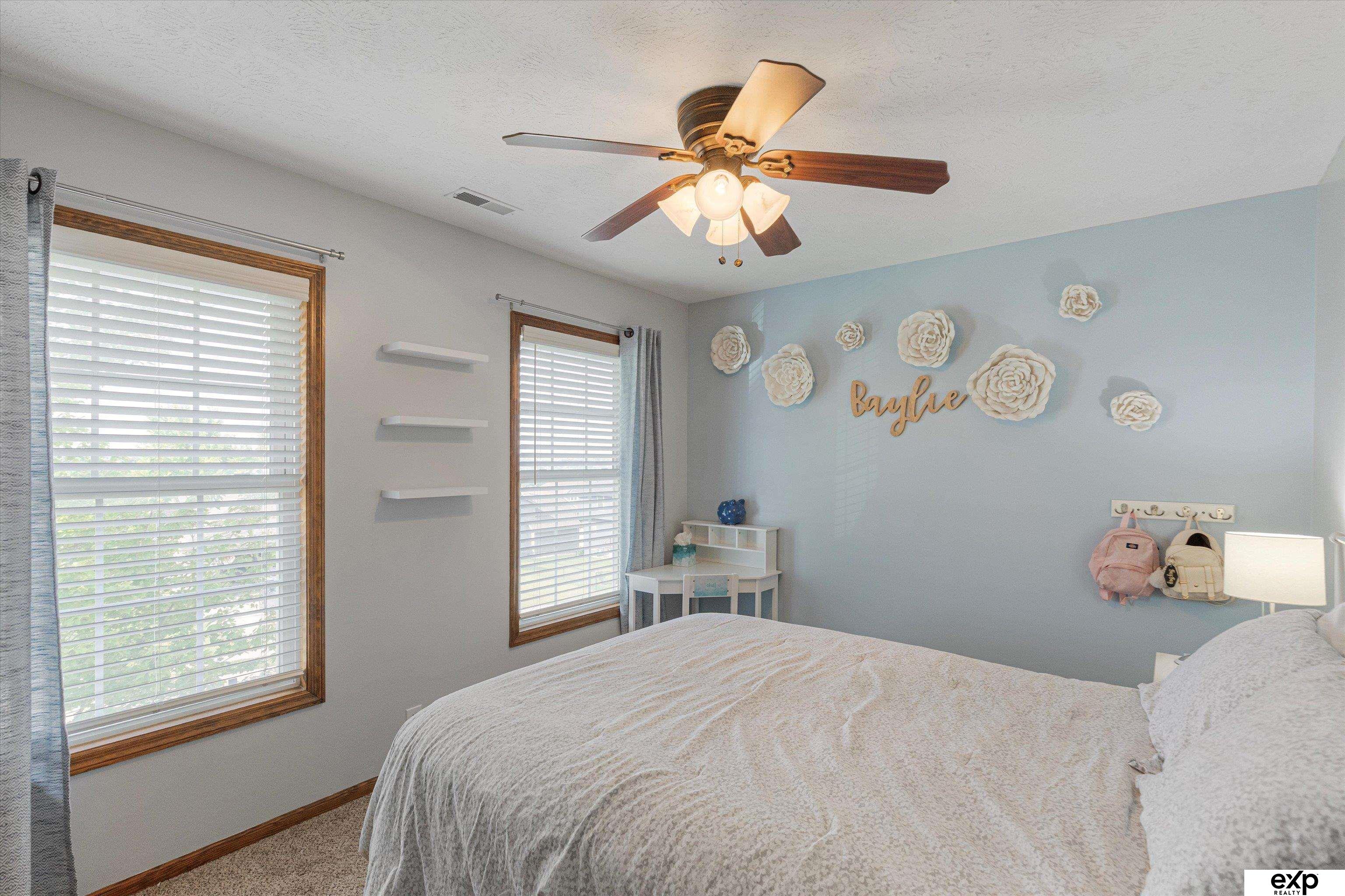 Omaha, Nebraska 68135, United States, 4 Bedrooms Bedrooms, ,3 BathroomsBathrooms,Residential,Pending,156288