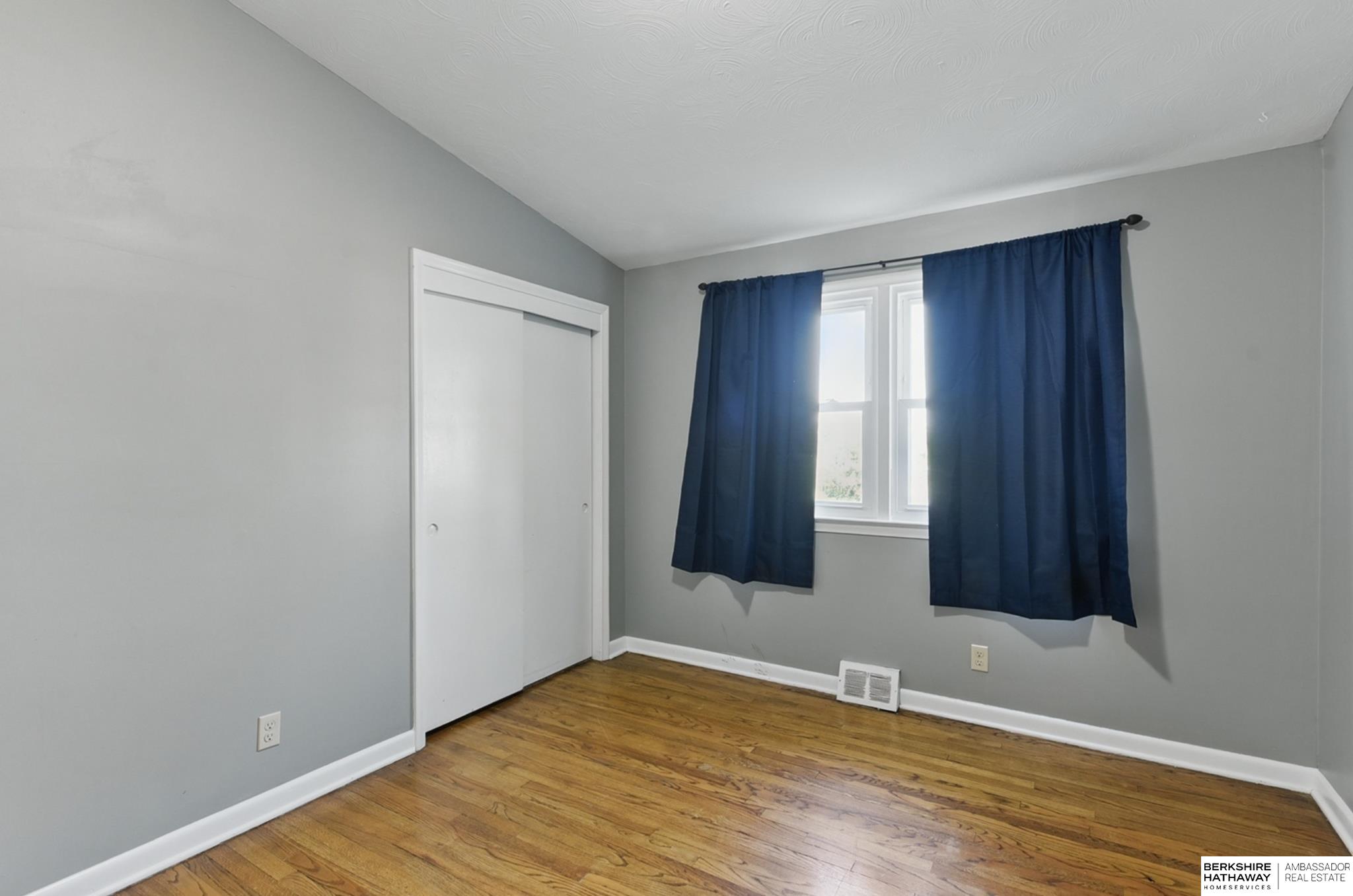 Omaha, Nebraska 68114, United States, 3 Bedrooms Bedrooms, ,2 BathroomsBathrooms,Residential,Pending,152572