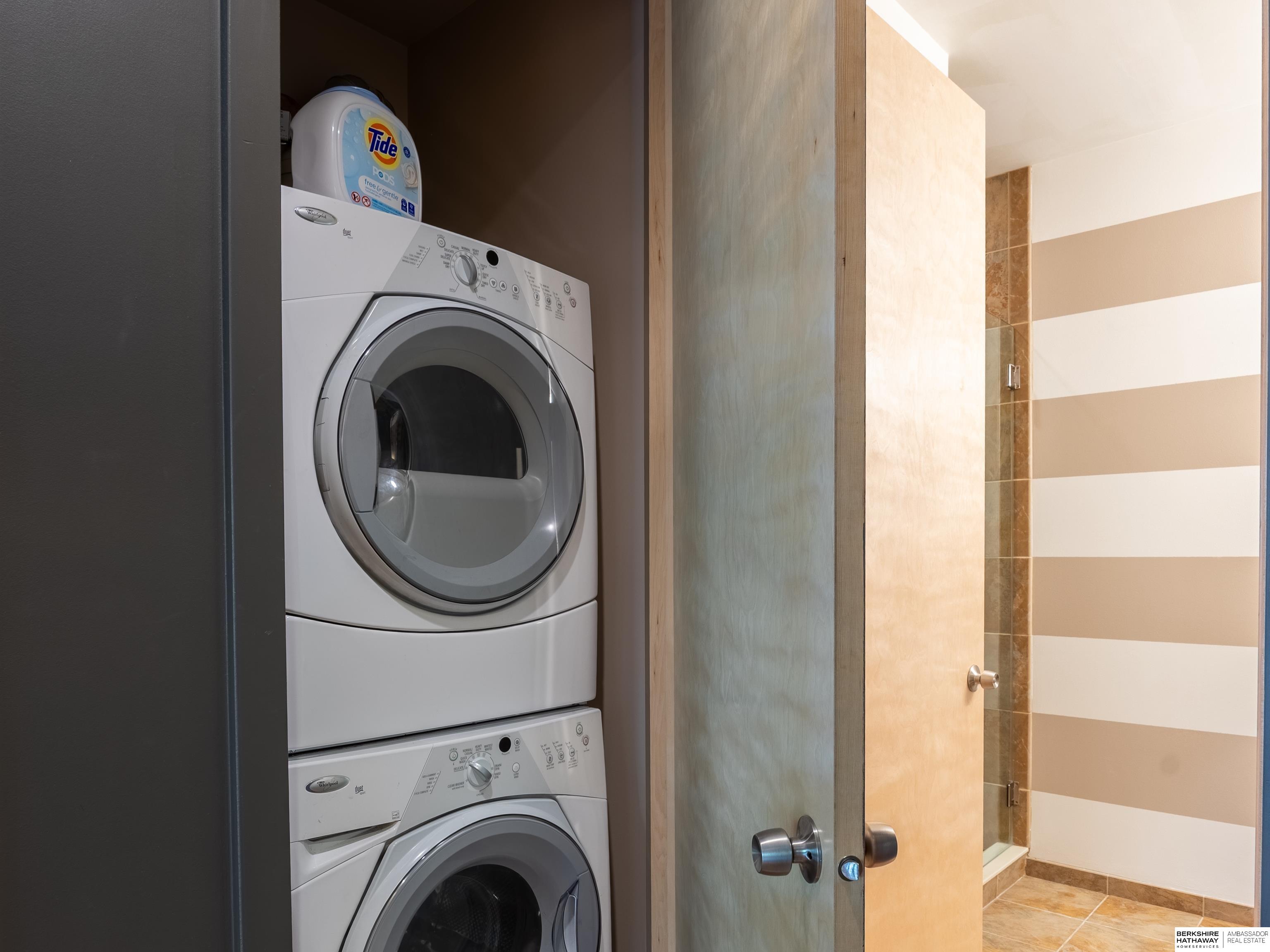 Lincoln, Nebraska 68508, United States, 2 Bedrooms Bedrooms, ,2 BathroomsBathrooms,Residential,Active,187908