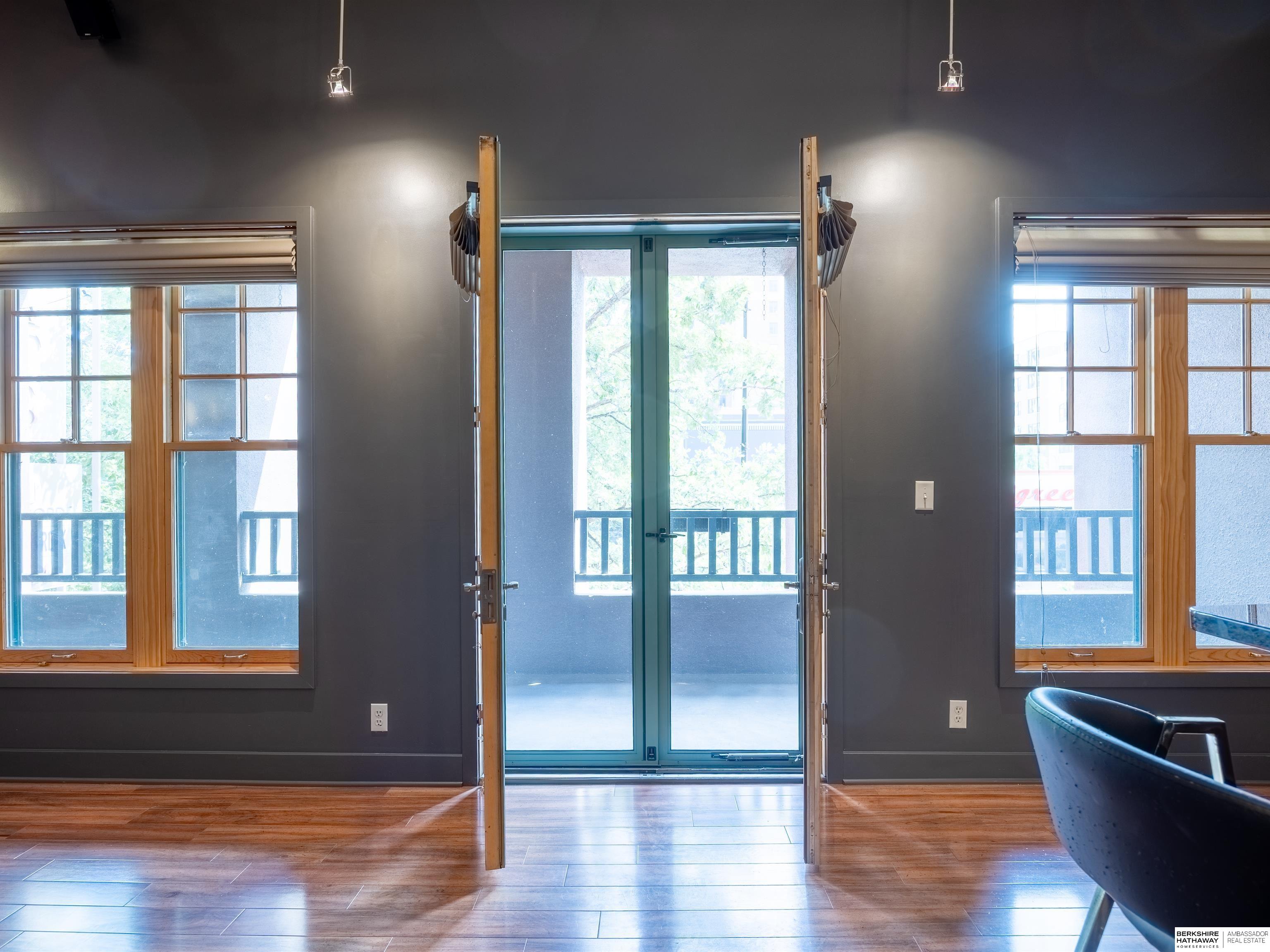 Lincoln, Nebraska 68508, United States, 2 Bedrooms Bedrooms, ,2 BathroomsBathrooms,Residential,Active,187908