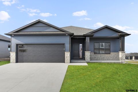 Photo of 425 N 105th Street, Lincoln, NE 68527 (MLS # 22532448)