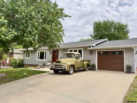 Photo of 1510 Cherrywood Drive, Crete, NE 68333 (MLS # 22614081)
