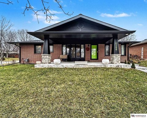 Photo of 4100 S 44th Street, Lincoln, NE 68506 (MLS # 22601655)