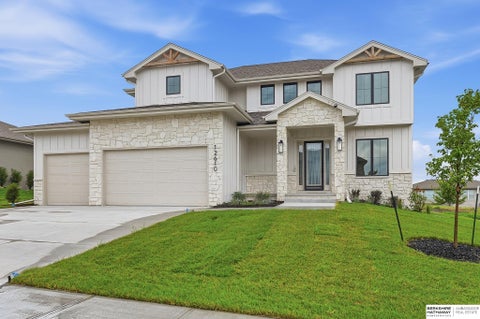 Photo of 12610 S 79th Street, Papillion, NE 68046 (MLS # 22621754)