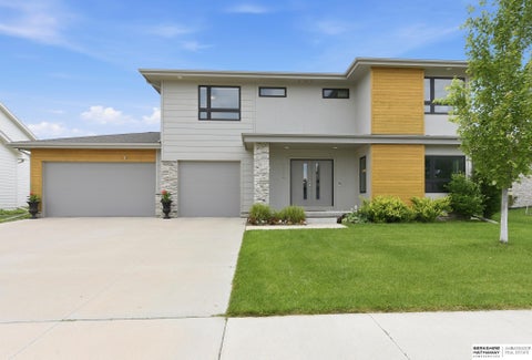 Photo of 2514 N 184th Street, Elkhorn, NE 68022 (MLS # 22617647)