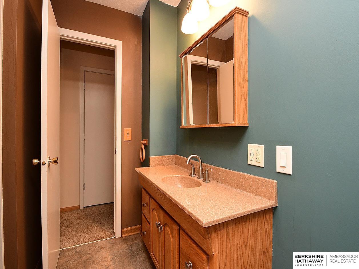 Omaha, Nebraska 68114, United States, 3 Bedrooms Bedrooms, ,2 BathroomsBathrooms,Residential,Active,229745