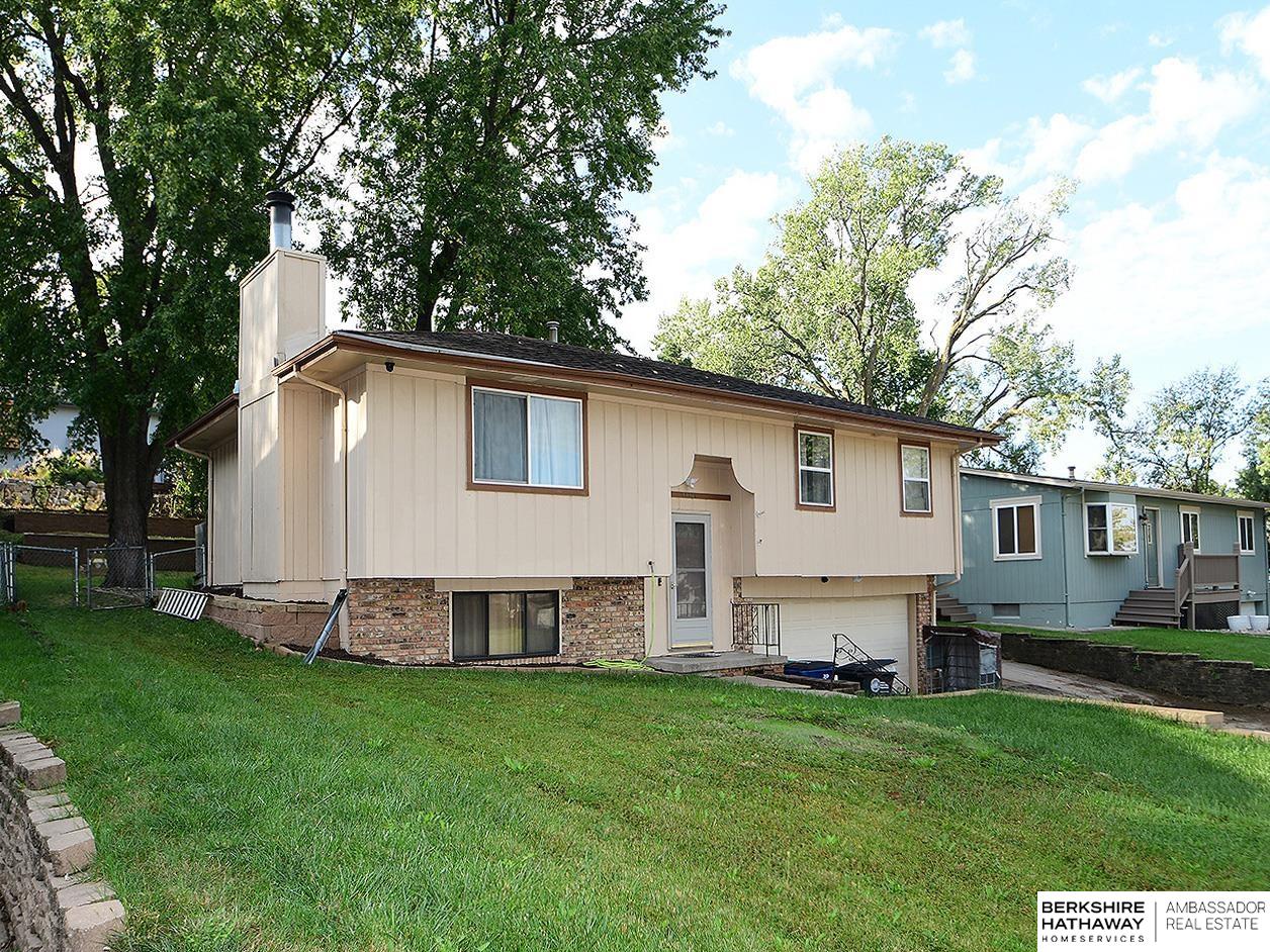 Omaha, Nebraska 68114, United States, 3 Bedrooms Bedrooms, ,2 BathroomsBathrooms,Residential,Active,229745